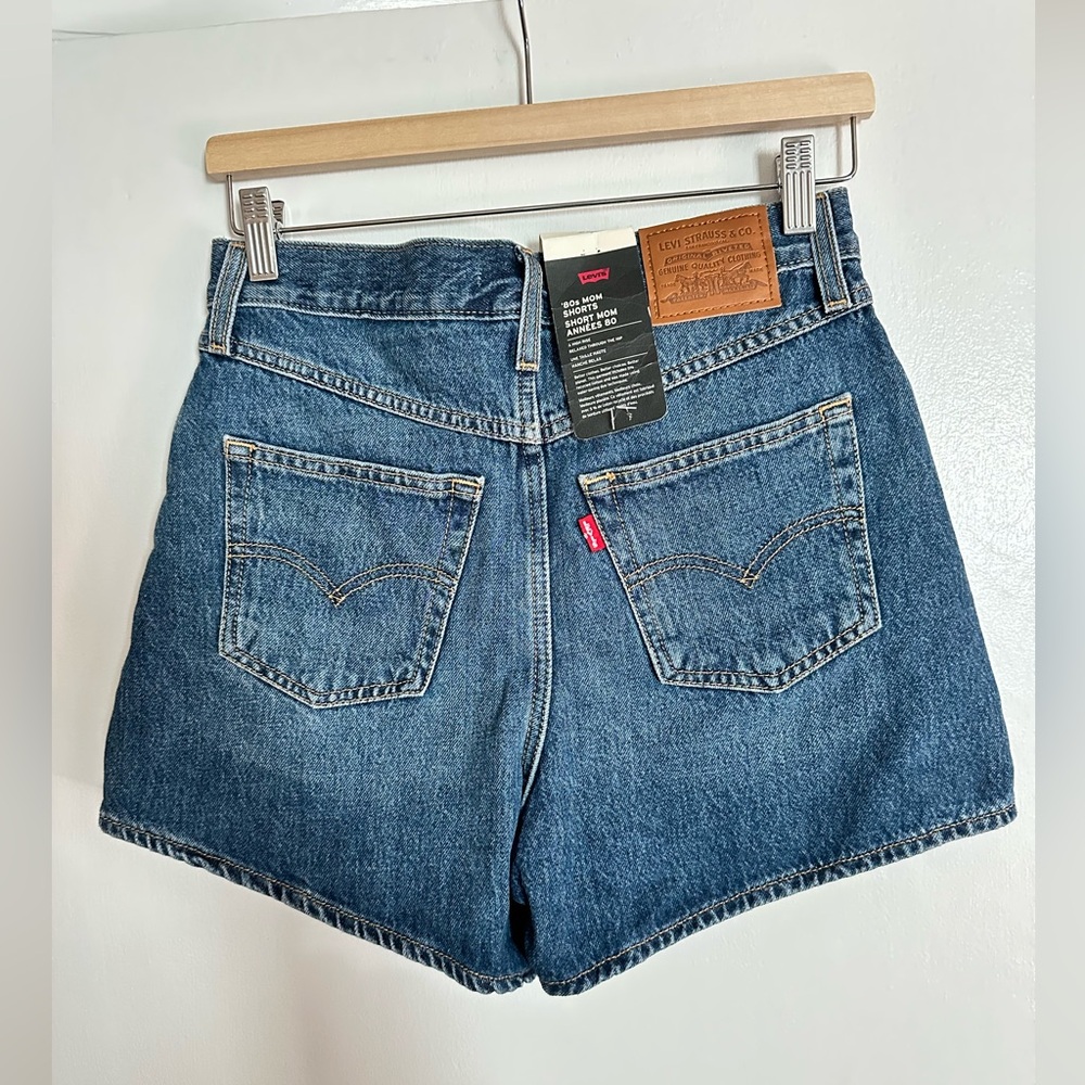BNWT Levi's Denim Shorts in Classic Blue Wash